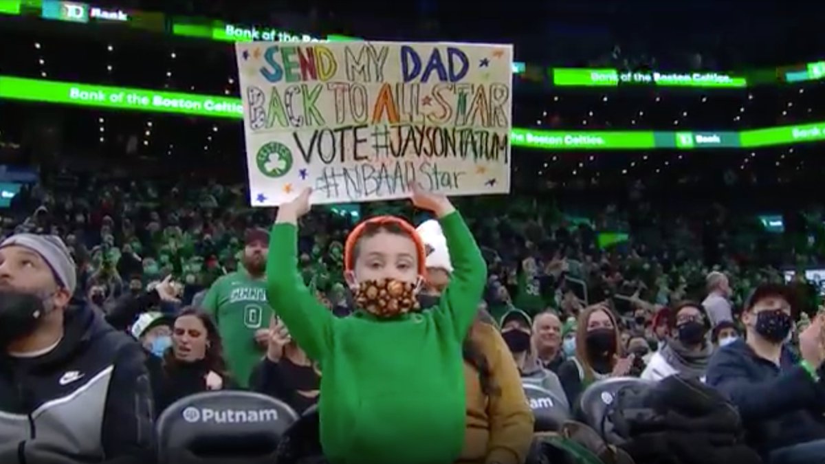 taylorcsnow's tweet photo. Please vote Deuce's dad to the All-Star Game!

RT #JaysonTatum #NBAAllStar https://t.co/DPLnZghZVr