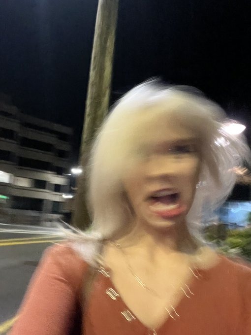 new hair who dis https://t.co/274mYnsPyH<a href="/tag/easya"class="tags"><span>#easya</span></a>