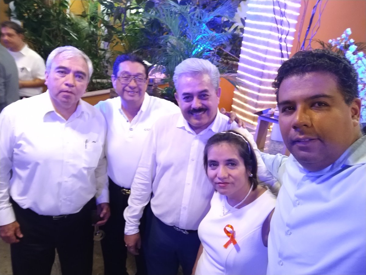 <a href="/leonpres/">leon lizarraga</a> <a href="/mapachestec/">@MAPACHESTec</a> <a href="/iapqroo/">IAPQROO</a> <a href="/MonicaValenciaD/">Mónica Valencia</a> <a href="/simonbenitez/">Simón Benítez</a> Muchas felicidades querido Presidente y amigo. Fraterno abrazo. Un gran trabajo en equipo de la Dra. <a href="/MonicaValenciaD/">Mónica Valencia</a> el reconocido Maestro Pontífices , Dr. <a href="/RicarGordilloCH/">RicarGordilloChaires</a> y MC. <a href="/alain_ma/">Alain Matos Argüelles</a>  entre otros profesionales de la #AdministraciónPública del Estado. @mapaches <a href="/Pepecasti/">Jose Castillejos</a>