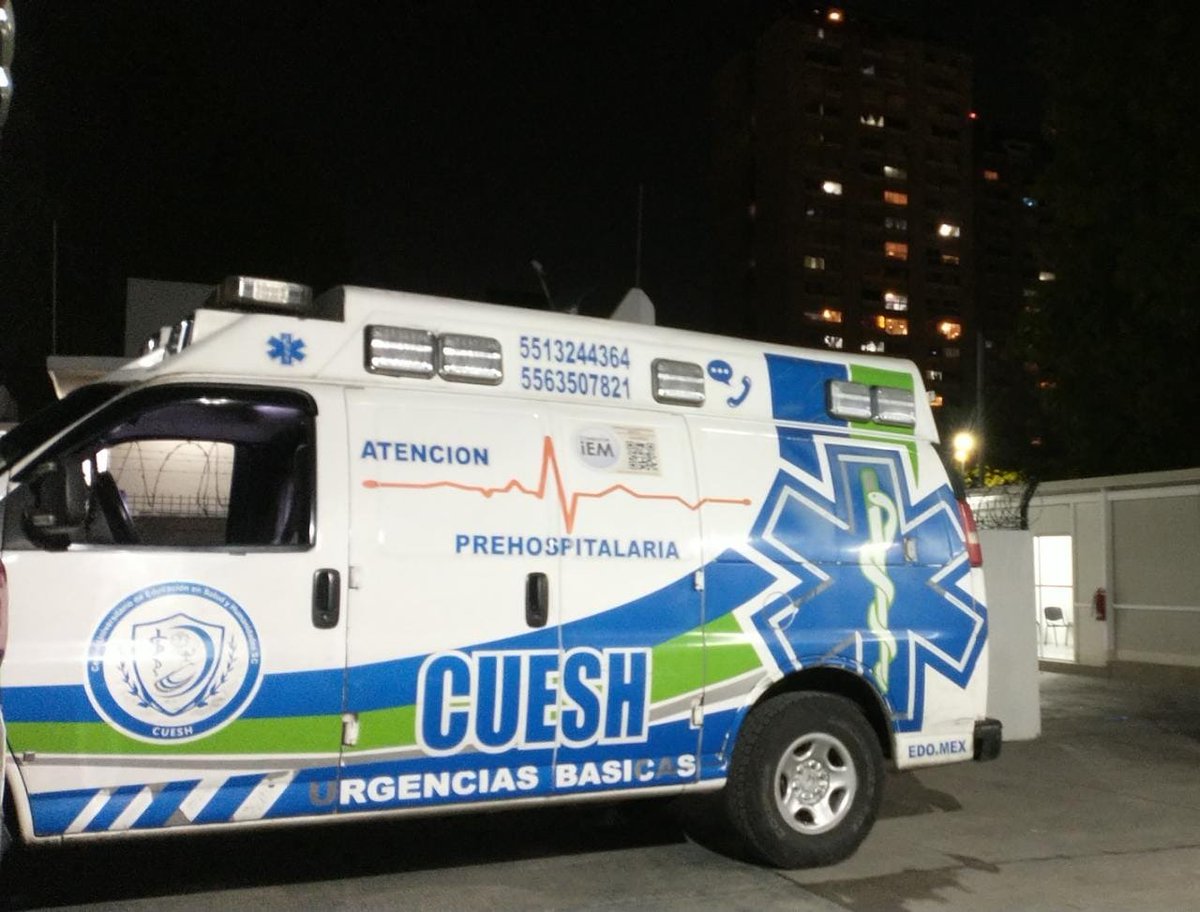 CueshTem's tweet photo. @UCuesh  Realiza en estos momentos traslado de paciente #COVID19 . 
Continuamos brindado atención de calidad durante esta pandemia. https://t.co/E4mmvESj1i