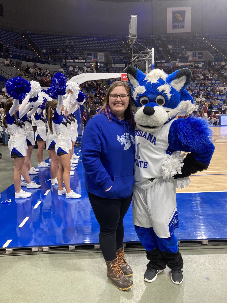 IndStSpirit's tweet photo. #SycamoreSam was quite busy at the game tonight! Meeting fans is a favorite. #MarchOn https://t.co/d0dlDNvZ2g