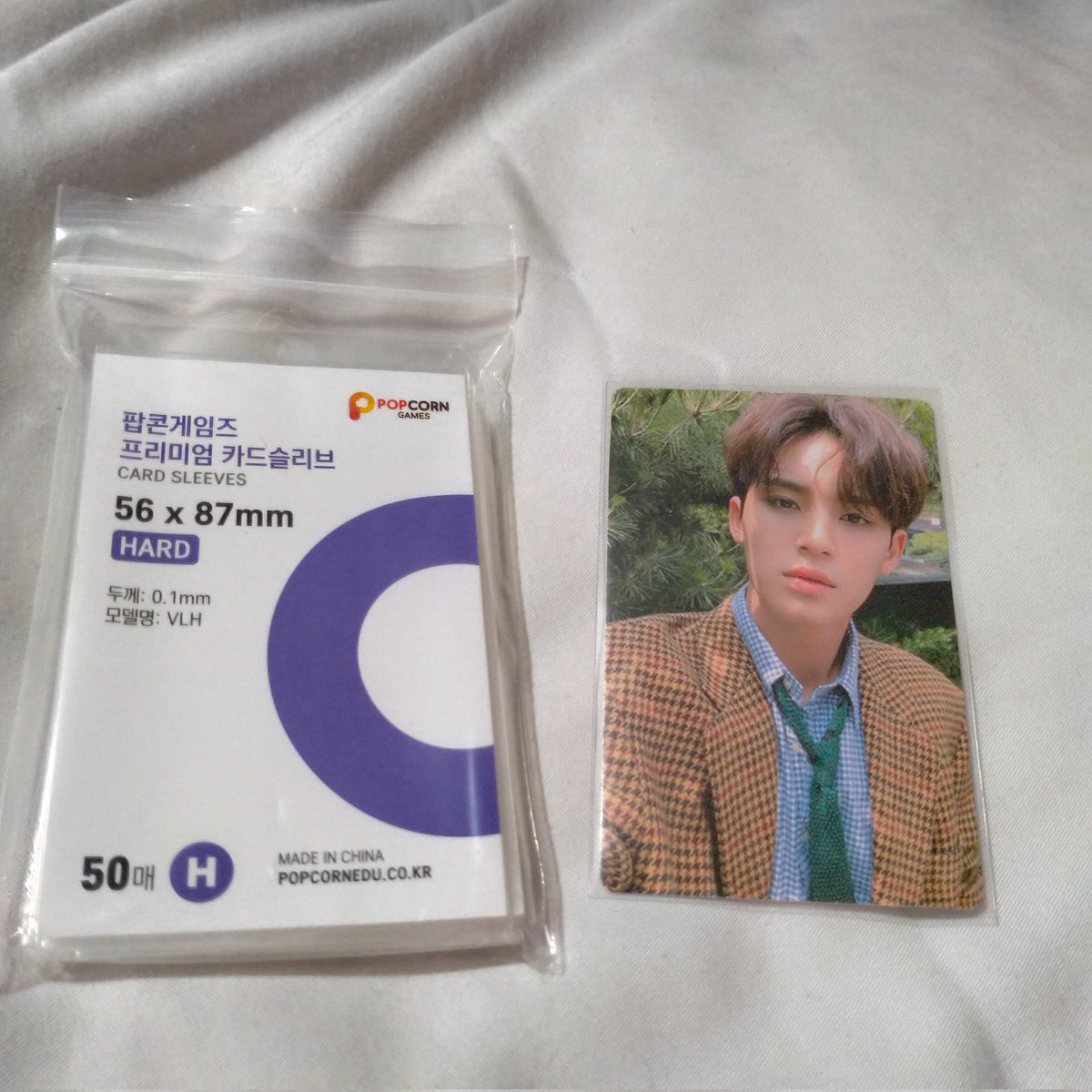 bubbygyu's tweet photo. just got my card sleeves for my pcs thank you again for the smooth and fast transaction! β‘
#IRISceived #MAILSfromIRIS https://t.co/BhhNyBUaTI