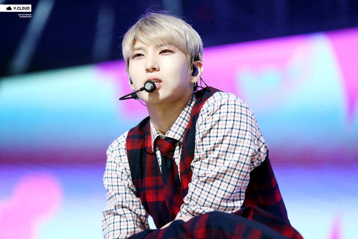 TaekwoonHourly's tweet photo. #Leo #레오  #JungTaekWoon #정택운 #VIXX  #빅스@JUNGTW_LEO https://t.co/yLms412tlH