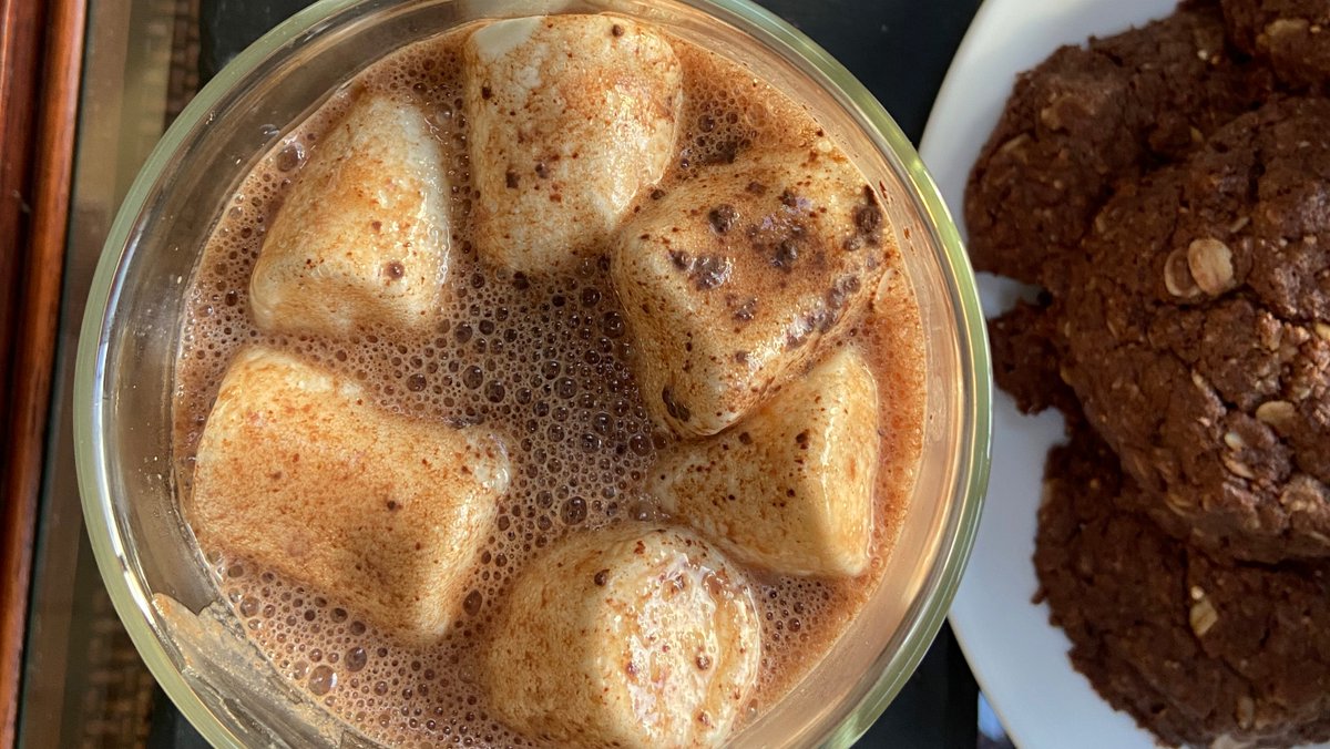 spicechronicles's tweet photo. Has been one of those cold ones today, spent the afternoon baking and savoring hot chocolate. Easy and satisfying.
Added a little bit of ginger and a pinch of cayenne to my brew, turned out pretty good.
#winterdays #spicechronicles #bakingtoday #hotchocolate #savoringcomfort. https://t.co/al6zAD8aLN
