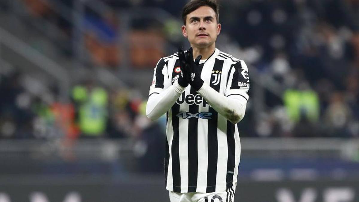 JuventusFC_VEN's tweet photo. Dybala: "¿Desde arriba dijeron que acá todos deben ganarse su puesto y demostrar su valor en el campo? No tengo nada que demostrarle a nadie. Los dirigentes me han dicho que hablarán conmigo en febrero-marzo, yo estoy a disposición del entrenador".

#JuveUdinese 2-0 https://t.co/tFr7mhBS9i