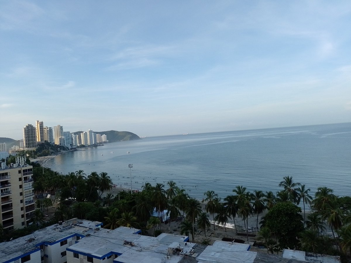CProfunda's tweet photo. @SenalColombia Disfrutando de la playa, el mar y de la hermosa ciudad de Santa Martha #Colombia https://t.co/sWA62WJ3up