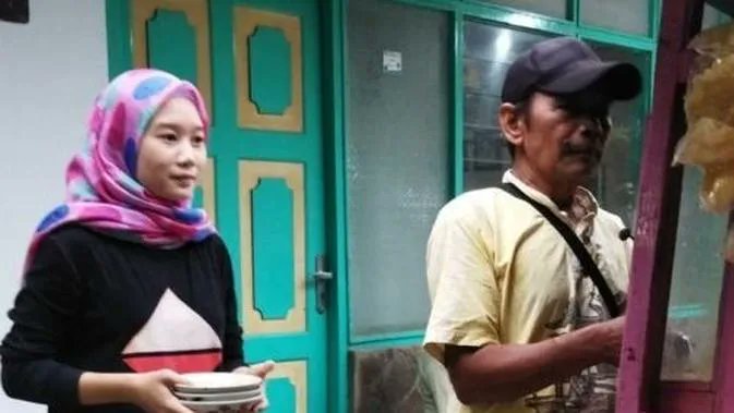 Yahoo_ID's tweet photo. Anak Penjual Bakso Jadi Pegawai Kejaksaan Setelah Dua Kali Gagal Tes, Kisah Perjuangannya Bikin Terenyuh https://t.co/F9n0zsUcwb https://t.co/NAzmSvgoOH