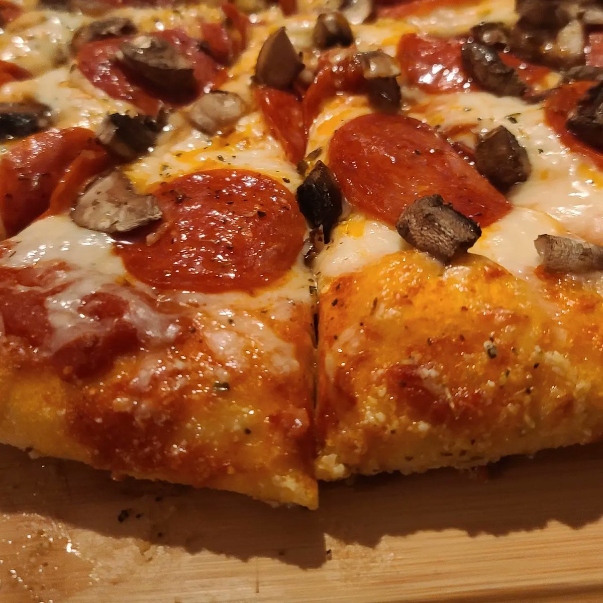 Saturday pizza making session! MmmMmmmMmm. . @hungry_squid .