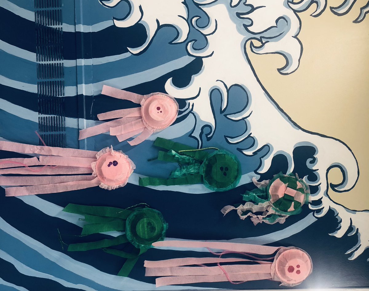 Maria_Grazia16's tweet photo. ‘The thing about Jellyfish’
When the Art Club meets the Book Club, magic happens… https://t.co/mV9FIhi6Wt