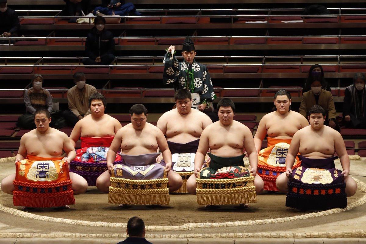 FJMhlgZaAAMyf_T?format=jpg