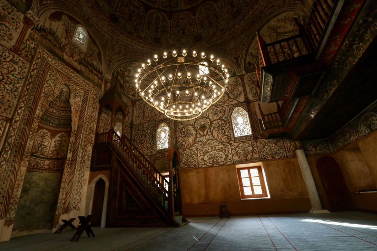 TheRealSeham2's tweet image. Albania pt. 1