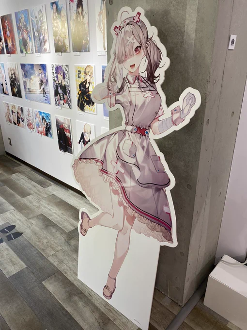 かやはらママの個展来た〜
どの絵も見入ってしまって長居してしまった 