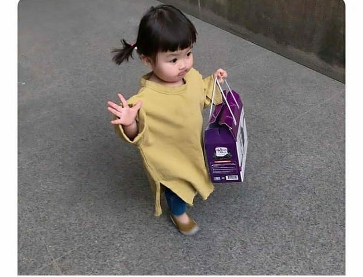 funcionario_de's tweet photo. Cliente chegando faltando 10 minutos pra fechar o supermercado https://t.co/7DIMYlMNxl