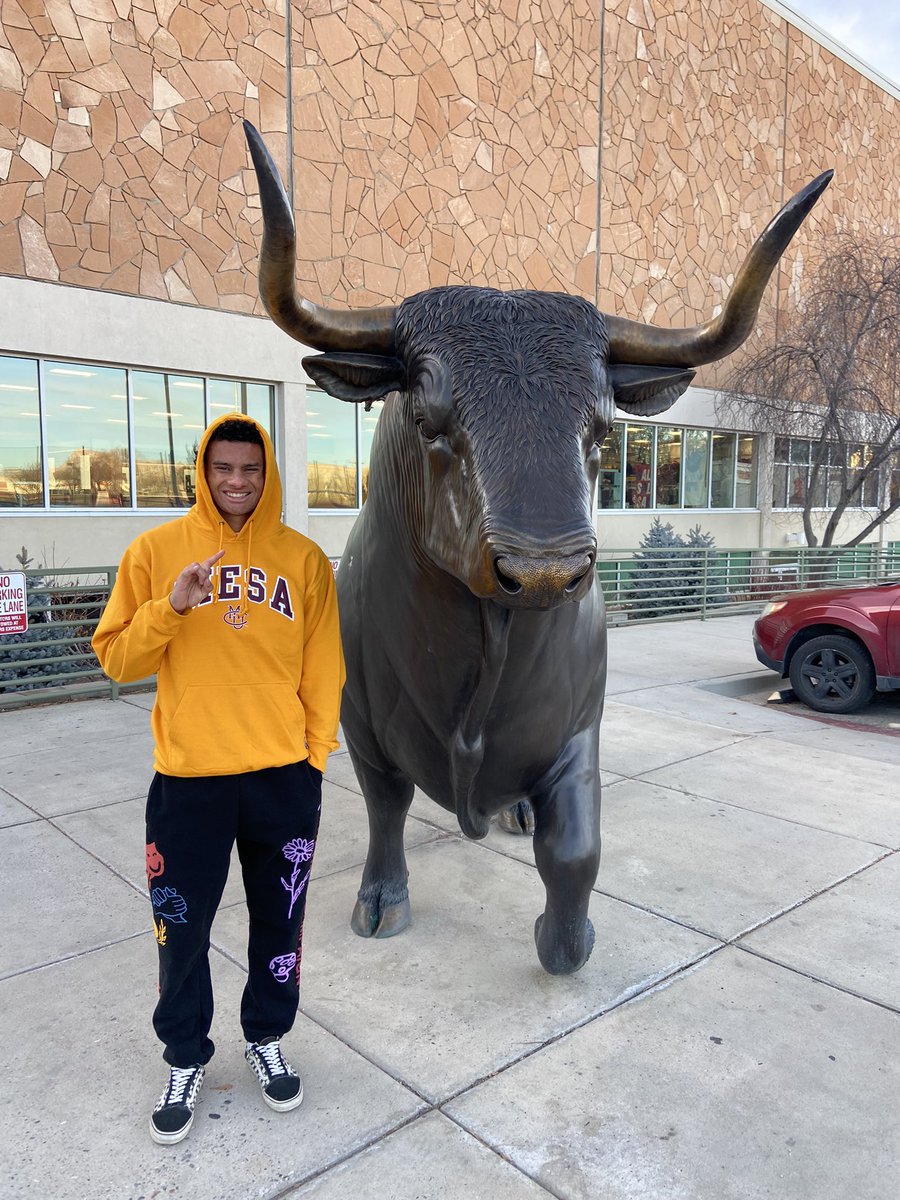 MasonB_13's tweet photo. Great visit at Colorado Mesa University with the track and field team. Thank you to the Coach Gamble, Coach Reetz, and the athletes for making me feel at home. Go Mavs!! @ColoradoMesaU @MDHS_TrackField @MD_Athletics https://t.co/4Joa9gQnVk
