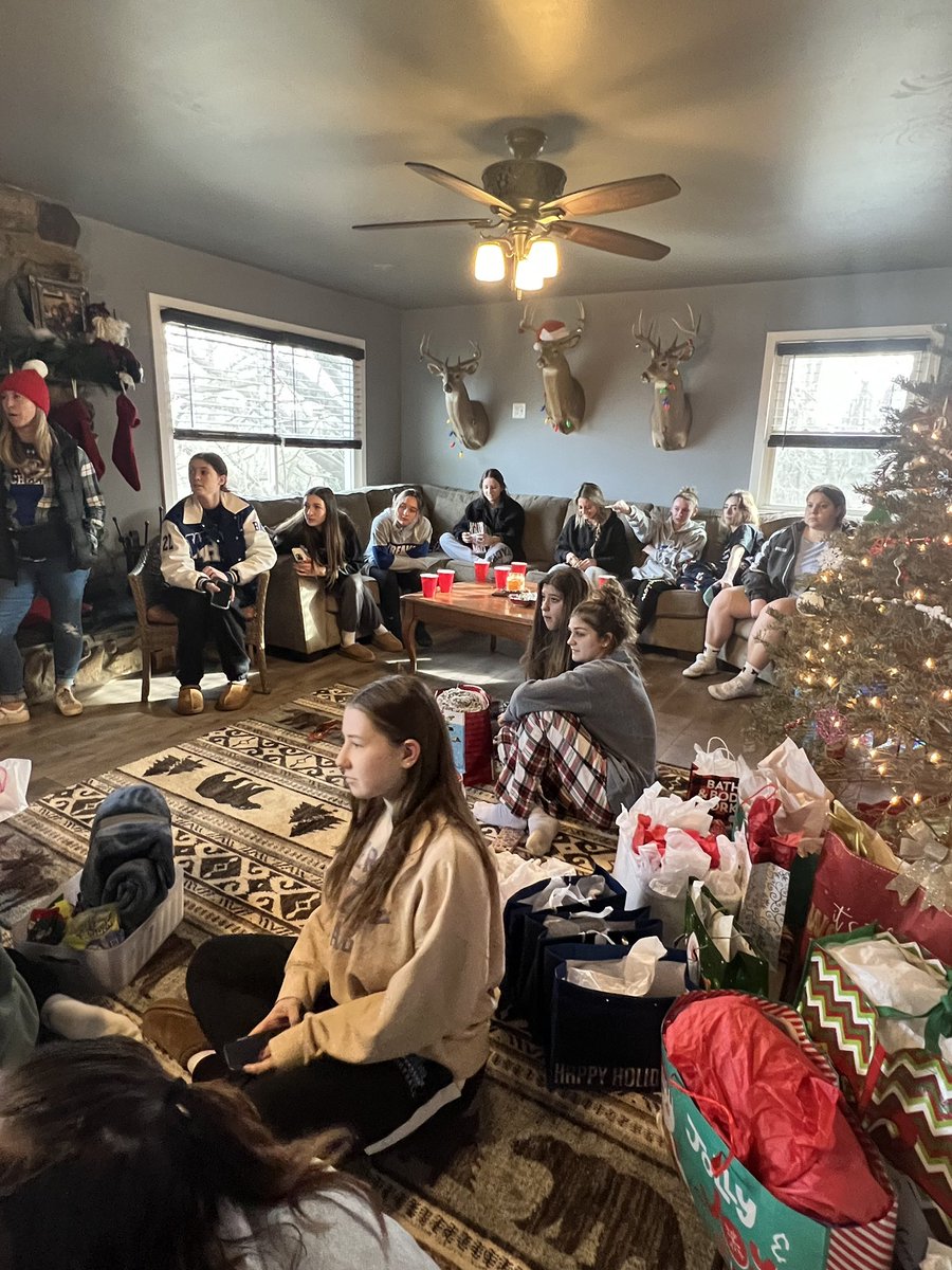 Veronica DeVoe tweet media