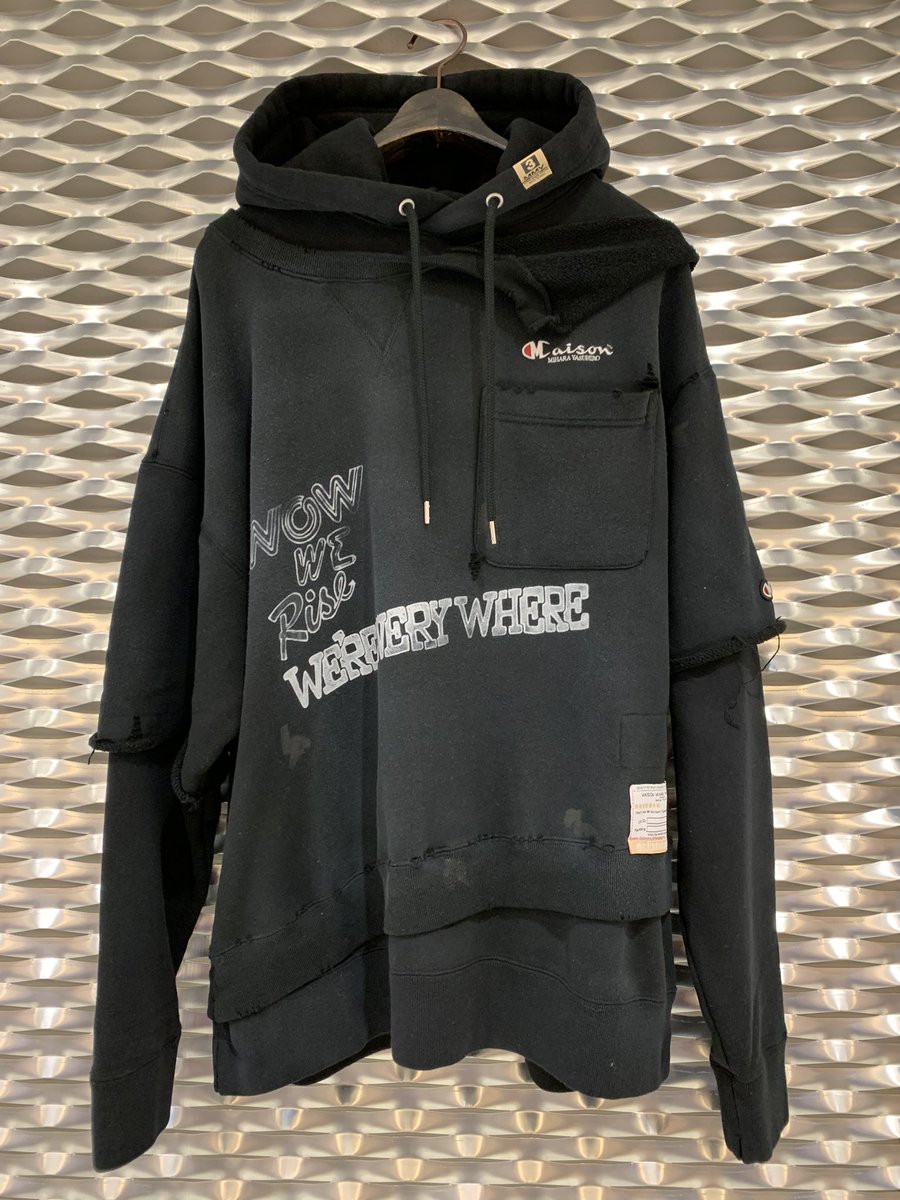 RF_nagoya's tweet photo. 【Maison MIHARA YASUHIRO】
・SHIFT SIDE COMBINED HOODIE
black green
SIZE46 48
¥55,000(tax in)

#maisonmiharayasuhiro #メゾンミハラヤスヒロ　#royalflash https://t.co/4IM8Iol82X