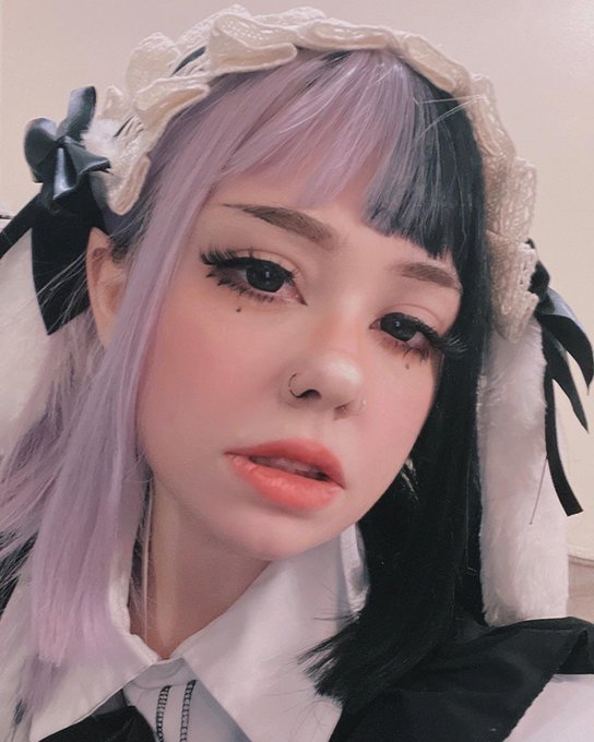 Bunny girl 4 life https://t.co/53tubWVMlx