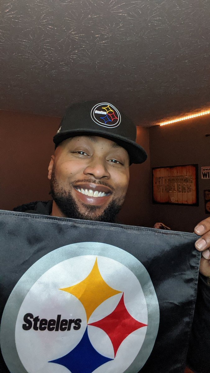 BallzDontLiePod's tweet photo. Can't wait until 8:15 PM Sunday Night!!!!! My guy @TeamJuJu is back just in time for #PITvsKC #HereWeGo #Steelers #SteelersNation Stand up!!!!! @dabody52 @chillinwithdeke @CarterCritiques https://t.co/XvpFOLuRhe
