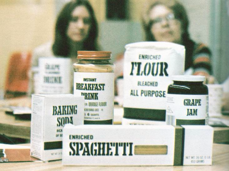 FuzzyApril's tweet photo. Inflation rises 7% over the past year, highest since 1982. The good news is those low-cost white labeled no-name food brands are making a comeback! #jokes #the70s #nonamebrand https://t.co/F2qTeulf0h