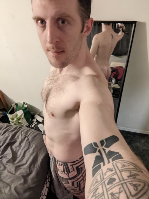 Just wanted to drop a selfie for all ya'll! https://t.co/V5DYMX7uw7<a href="/tag/mvsales"class="tags"><span>#mvsales</span></a><a href="/tag/mvboys"class="tags"><span>#mvboys</span></a>