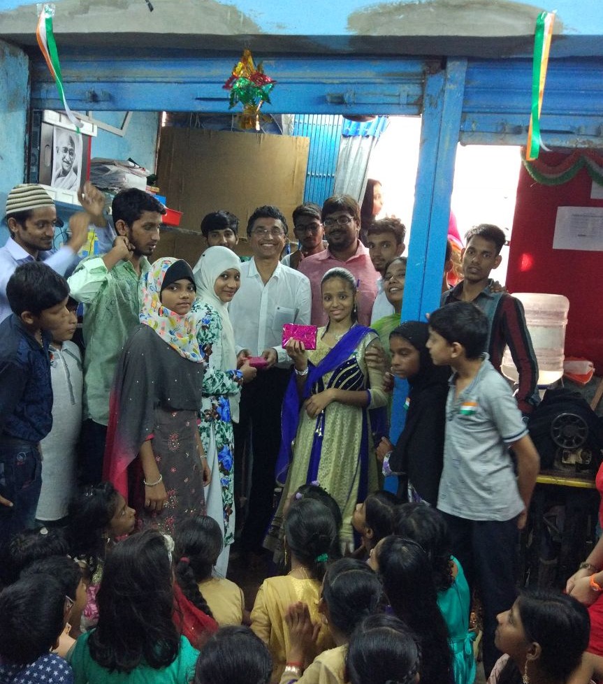 media_edifice's tweet photo. Muskan Shaikh, from the 2018 batch of #CommunityLearning Centre fought the odds with the help of #EdificeFoundation & is now pursuing 2nd yr BA at Swami Vivekananda College in Mumbai. She is confidently on her way to a very bright future!
#EdificeCSR #CSR #EducationForAll https://t.co/U7mDQ1Qwtf