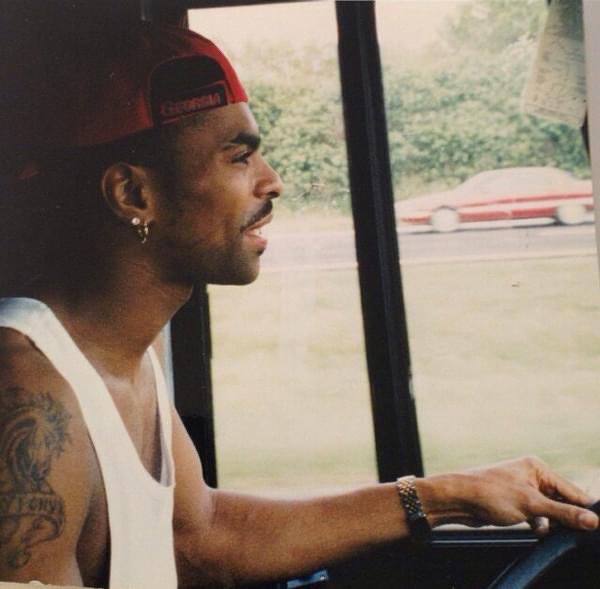 bestofginuwine's tweet photo. Ginuwine driving the tour bus (1997) https://t.co/MDQjDBMCfj