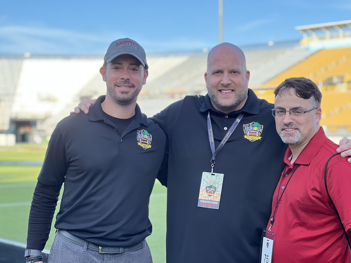 ConnieScouts's tweet photo. I want 2 thank all the amazing people that made the #HulaBowl so great in Orlando -personally thank @DamondTalbot for calling me as “pioneer award” &amp; all the work he did along with @draftguyjimmy &amp; @scott_nfl ! So honored &amp; thankful #NFLDraftDiamonds https://t.co/gMyswaJCQ7