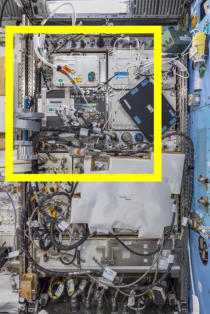 People_Of_Space's tweet photo. While we eagerly await the official photos of the #SQuARE experiment, check this 🧵out to get an idea of what the 'test pit' squares look like and where they are located on the @Space_Station. #ISSAP https://t.co/lPPHYcTGdk