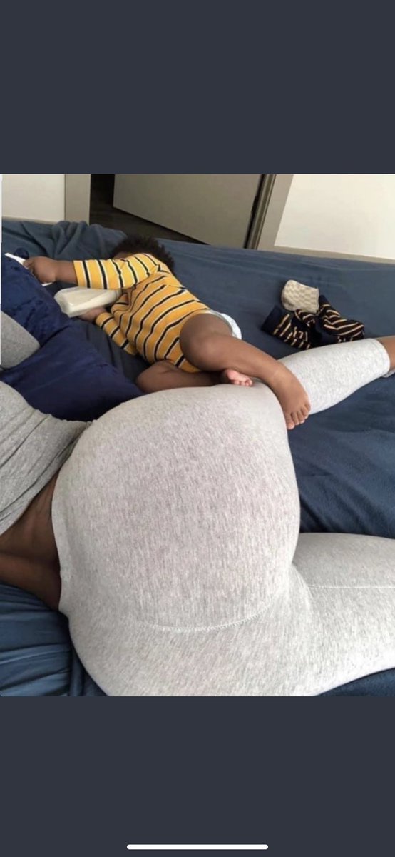GirlzTrapp's tweet photo. When my husband asks what the baby doing 😌 https://t.co/rQyTYuoulG