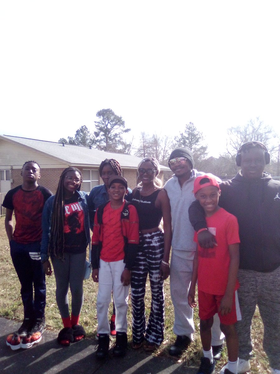 OlajiSule's tweet photo. Great day to see youngins!🙏🏾💙💙Future generation https://t.co/N0YLlrb1nq