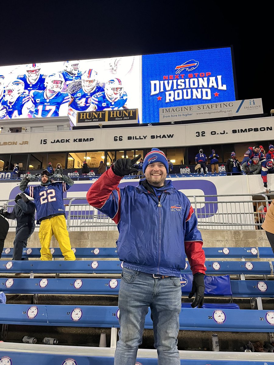 JohnMikulec's tweet photo. Let’s Go Buffalo!!!!! #BillsMafia #FThePats https://t.co/DpsHFvcwFk