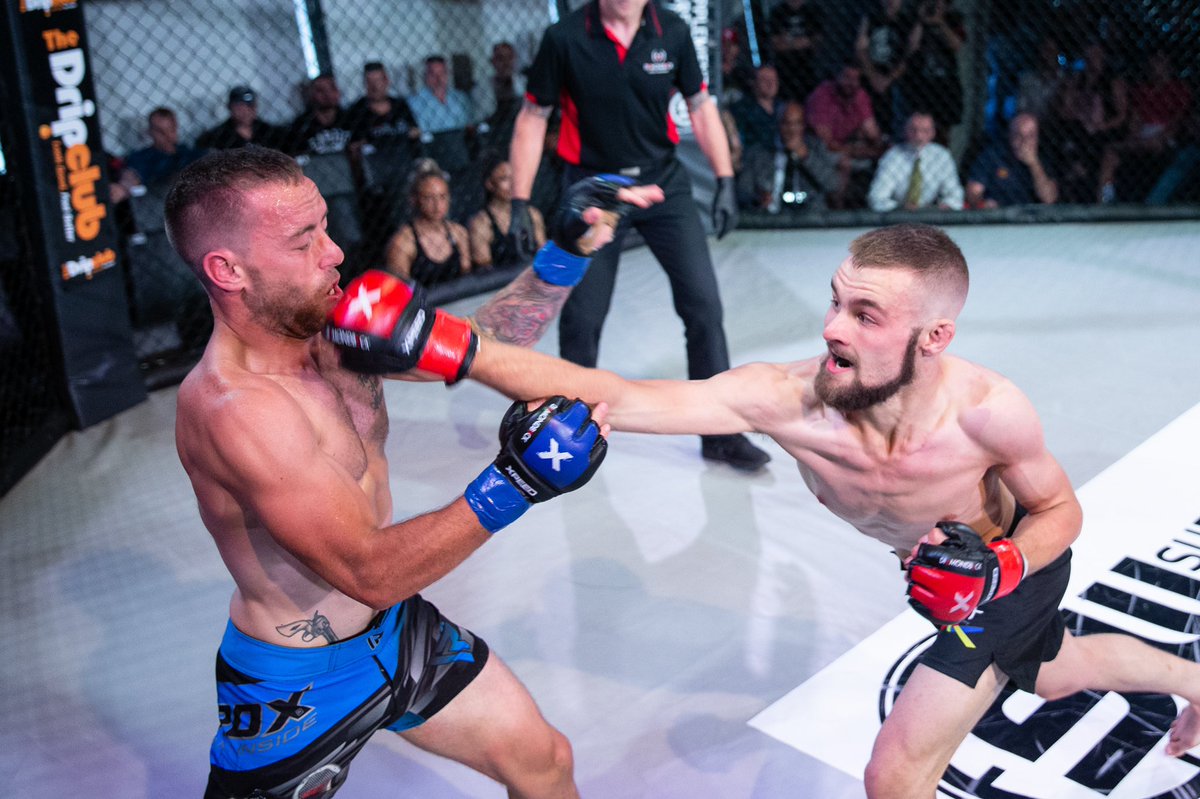 Rebel Rebel Fight Photography tweet media