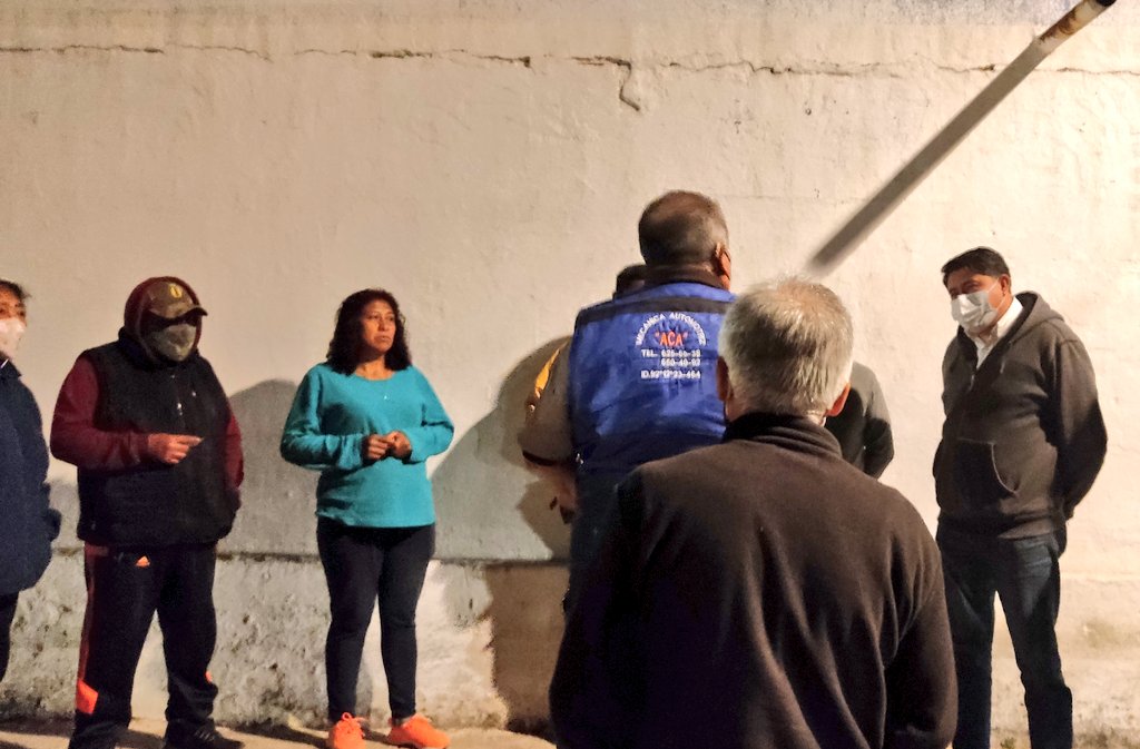 MigueCholula's tweet photo. No importa la hora, llueve o frío, siempre que los #Calerenses nos reciban ahí estaremos.
Estamos terminando nuestro 5to día de campaña en la Colonia Agrícola Ignacio Zaragoza platicando y presentando nuestros 5 COMPROMISOS.
#PlanillaCalerense
#Vota23DeEnero https://t.co/tq66Rzp5av