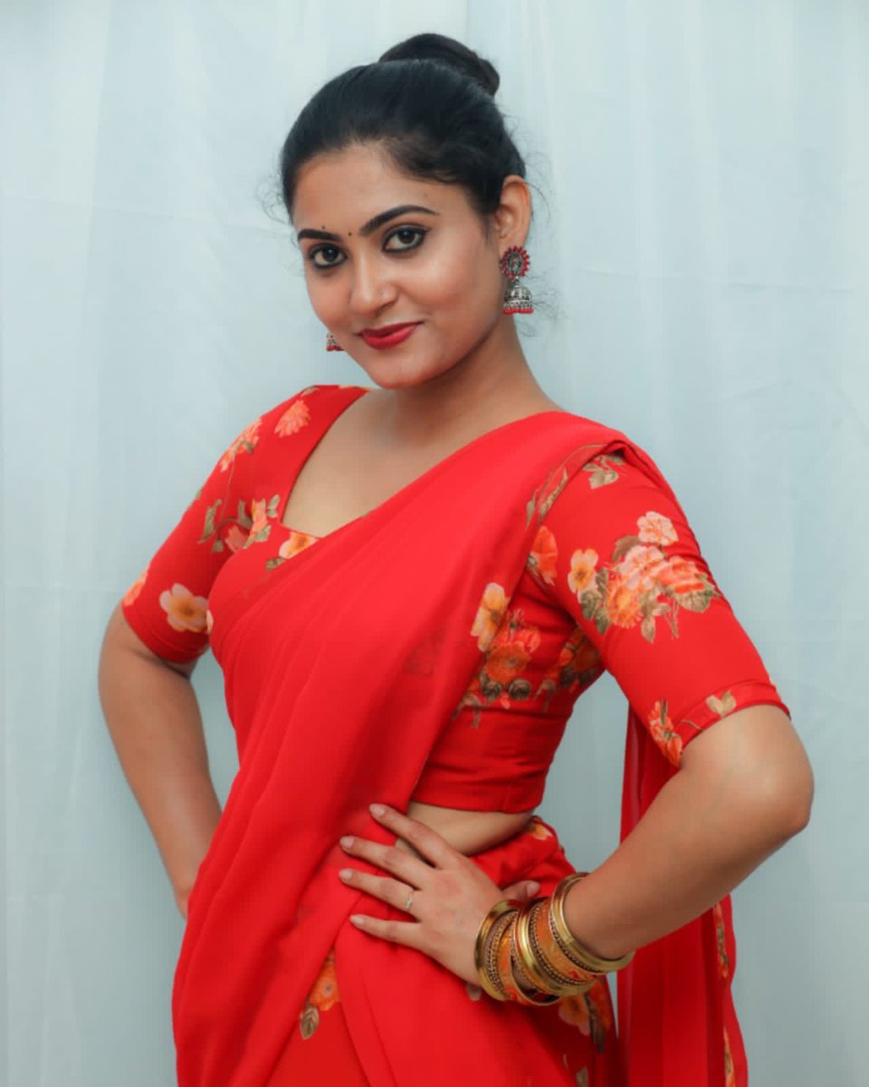 ManiAshok13's tweet photo. இன்ப தமிழ் இனிய பொங்கல் இயற்கை விழா 💃💃💃 @catchAnithra #Pongal2022
@vijaysrig @RoyalLokeshJr
@onlygmedia @onlynikil #NM https://t.co/KvqfHdSj6n