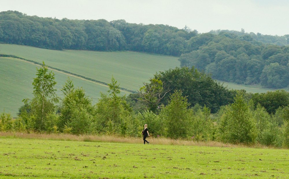 Amershammuseum's tweet photo. View across the #Misbourne Valley on a walk from #LittleChalfont to #Amersham. Go to the #AmershamMuseum website for details of self guided walks in our area https://t.co/9SvuLRSUtP #photosofamersham #chilterns #amershamuseum #chilterns #chilternsaonb #walkingthechilterns https://t.co/5LFWM6XENm