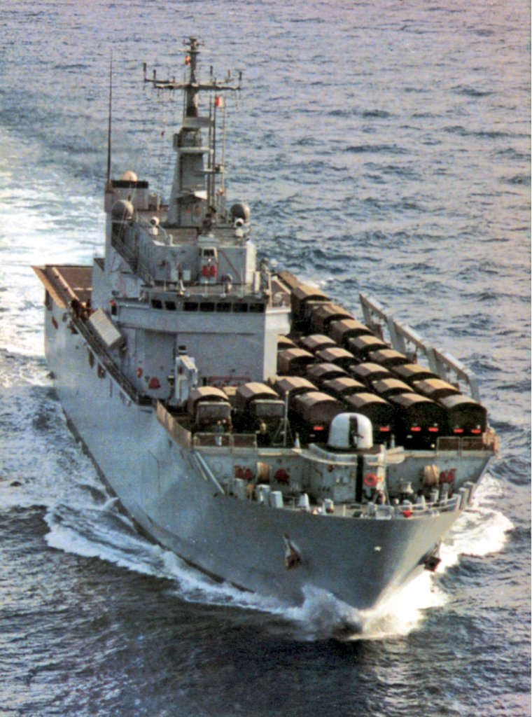 FlMichele69's tweet image. 18 Gennaio 1995 #NaveSanGiusto con viveri e materiale sanitario partita da #Ancona fa rotta verso #Spalato nell&apos;ambito dell&apos;Operazione Emergenza Inverno 1995 al fine di portare aiuto alla popolazione della #BosniaErzegovina falcidiata e alla fame dalla guerra civile
@ItalianNavy