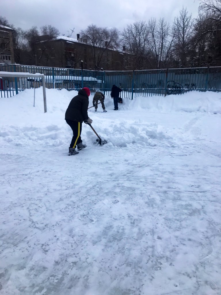 <a href="/Rudakov_i_a/">Рудаков Игорь Александрович</a> <a href="/edds_samara_kir/">ЕДДС - Кировский район</a> <a href="/kir_UM9/">Управляющий микрорайоном № 9 (Кировский район)</a>  Дружно поработали! Очень много выпало осадков, вместе мы сила! Тяжело, но мы справились…