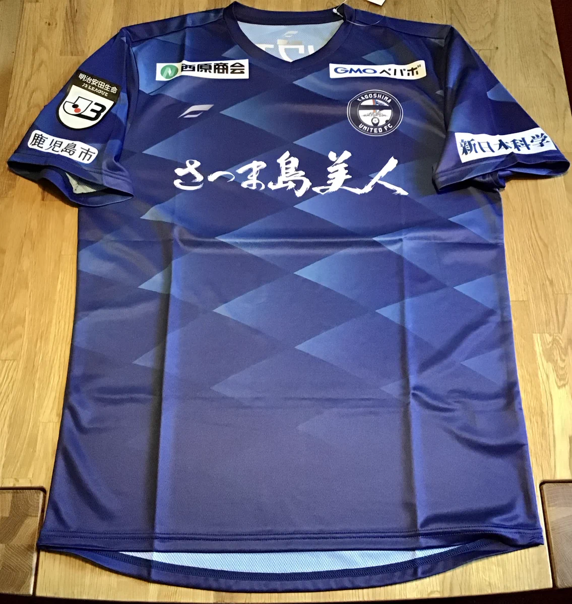 ともさん TomoSan（サッカーユニフォームの世界） on X: 
