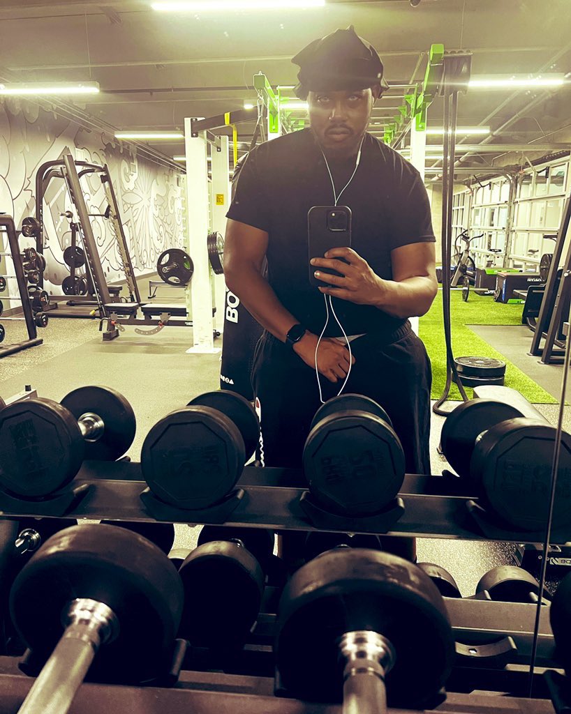 HIDEXAGENCY's tweet photo. Imagine being a streamer.. #AMworkouts 💯🧨🔥💢🔫 https://t.co/tUfhCX4kLu