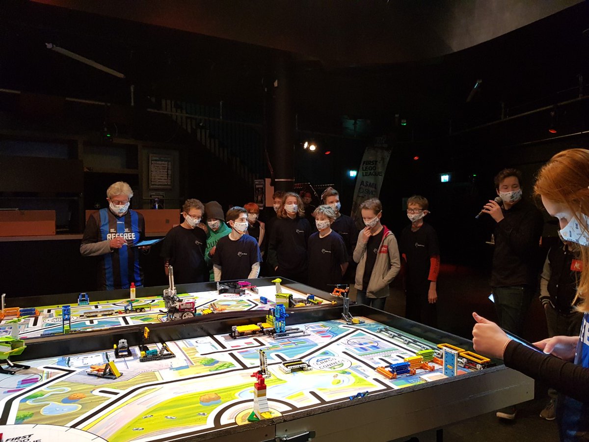 Team Eckartcollege 1 heeft de 1e plaats #Robotontwerp Award gewonnen bij de <a href="/firstlegoleague/">FIRST LEGO League</a> 
Ondanks veel tegenslagen toch de eerste prijs.
Proficiat! #Trots op dit team van #Eckartcollege.