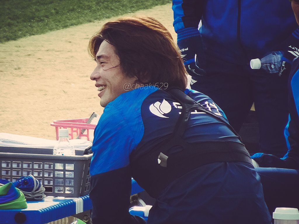 chaaki629's tweet photo. 昨日初めて馬入行ってきました。
始発の新幹線でどうにか9時過ぎに平塚着いて初めての場所なので不安過ぎて🚕で9時半には到着。
めっちゃ河川敷のええ感じの所で新チームお披露目の練習見学、最高でした😭
私にとっても新しい場所での新シーズン。
よろしくお願いします💚🙏
#新春湘南show
#bellmare https://t.co/COnHmLA75t
