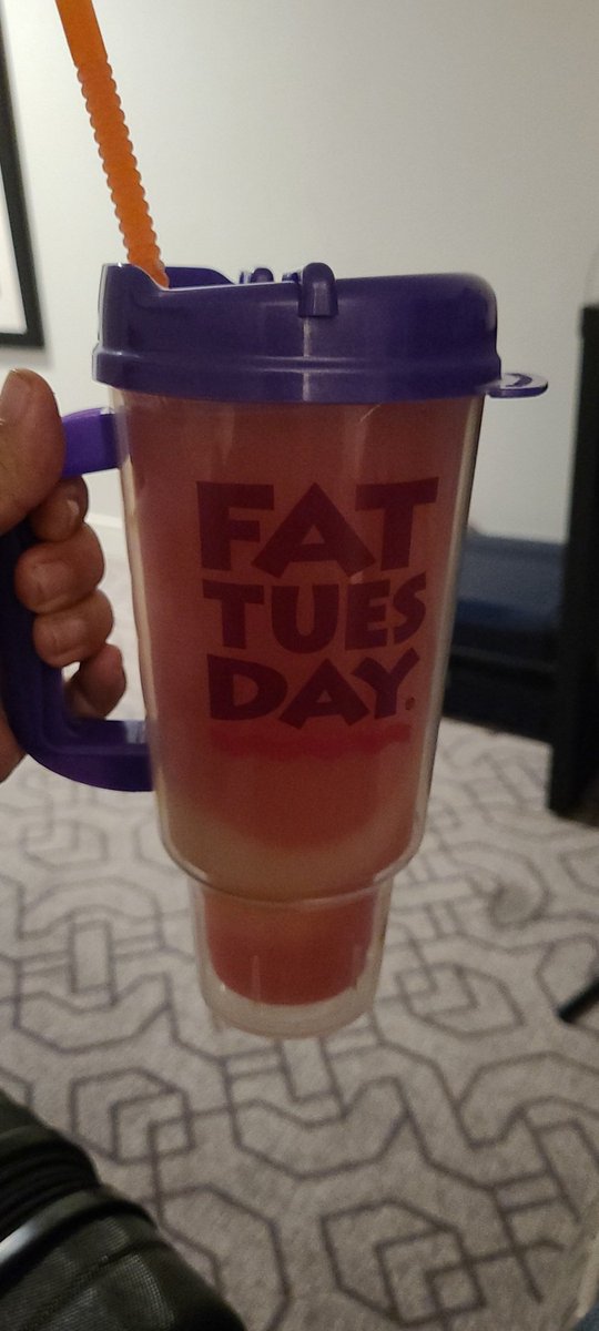 Highlights from today. Can't go to Vegas and not snag a Fat Tuesday, checked out Gordon Ramsay's Fish and chips (the toffee pudding shake was amazing), checked out Area 15 got some merch and went to Omega Mart(highly recommend) https://t.co/AtGRT8neDZ