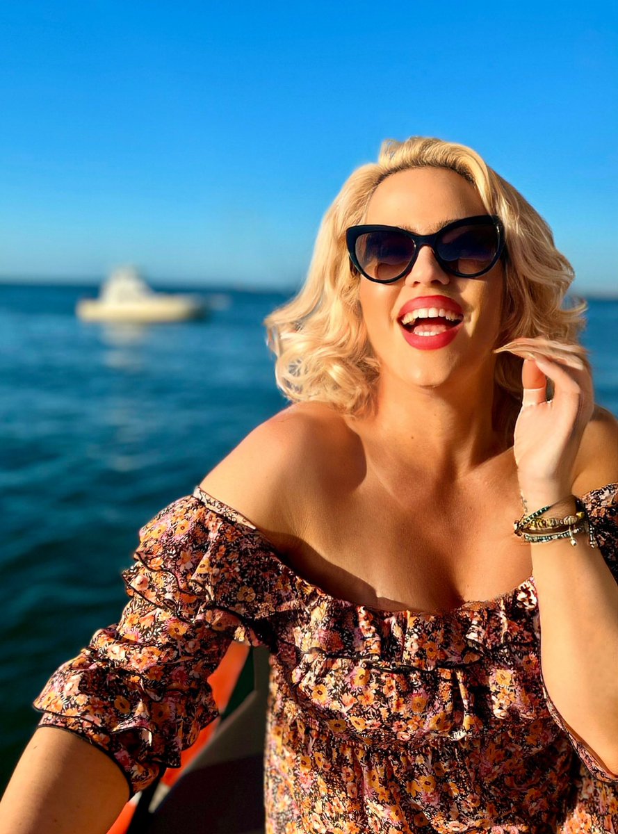 Your whole life can change in a year, make this the one.
I hope that in 2022, you give yourself the gift of YOU. Here’s to more magic, more love, more life and a year of YOU. 
#TwentyTwentyYOU - the chapter of big dreams, beautiful transformations &amp; abundant blessings. 💫