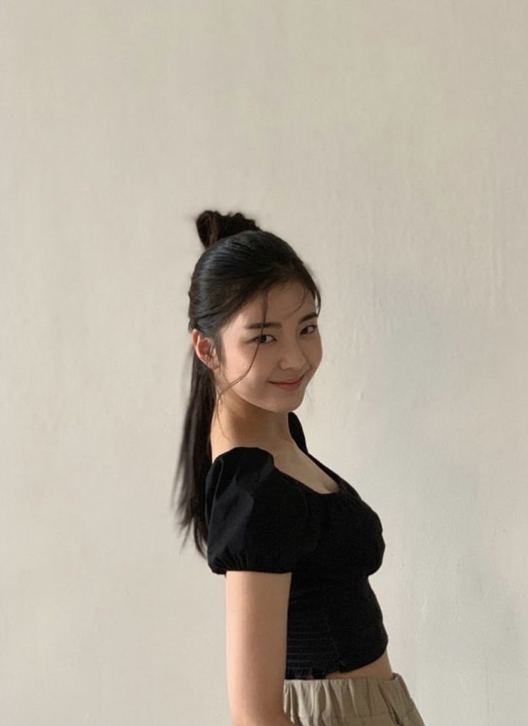 yeunaral's tweet photo. '᥇ꪖ᥇ꫀ' -pak dokter

   *+*

short au Renjun n Lia https://t.co/1kTqlVXIgz