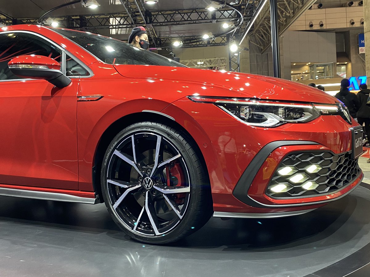 MotorFanweb's tweet photo. 正統派FFホットハッチ
#MFjpTAS22
#東京オートサロン2022
#フォルクスワーゲン #ゴルフ #GTI https://t.co/kbq1t3S8Er