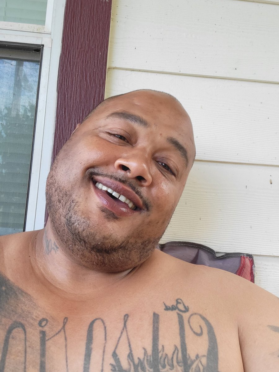 Johnny39ray tweet media