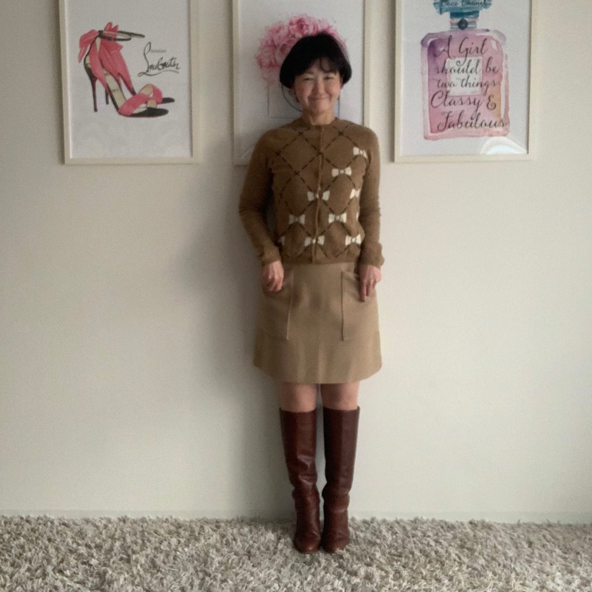 omenterprise's tweet photo. 本日のコーデ♪
リボン柄って珍しいでしょ♪
で、イヤリングもリボンに☺️
こういうのが楽しいーー💕
⭐︎Cloth:
Tops: #pringle
Skirt: #IENA
Shoes: #FabioRusconi
Earings: #AwsomeStore
⭐︎Perfume:
#Dior: #MissDior(hairmist)
#公式LINE 始めました。
お友達追加お願いします☺️ https://t.co/GzjyL2P6oA