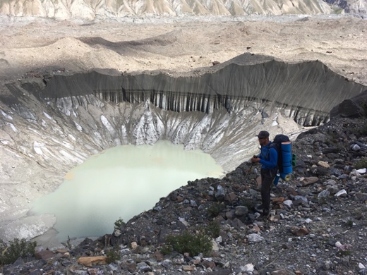 665mk11's tweet image. Треккинг в базовый лагерь Хан Тенгри 2022 год август                                                                           
Цена; 35 000 рублей
Дата 29 июля - 11 августа
  подробнее: stabtur.ru/trek-v-bazovyj…