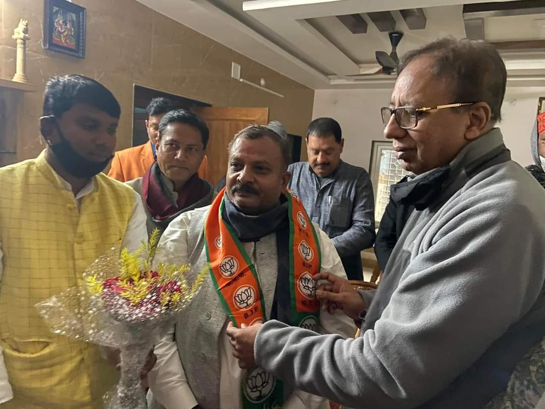 Rajendrasingbjp's tweet photo. भाजपा में था, भाजपा में हूँ और भाजपा में ही रहूँगा।। 1/3
@BJP4Bihar @BJP4India https://t.co/RP7rFSZumk