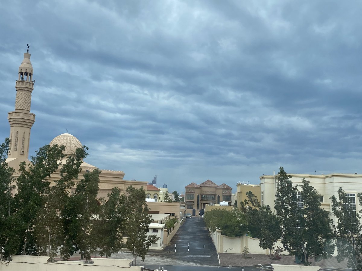 ghaliaRock's tweet photo. Alhamdulillah. For this sky. And rain  day.    #sky  #bluephoto  #lifephoto #photo #photography #life #happysunday #dxb #uae #dubaiphoto #uae #dxbphoto #mydubai #dubaiphoto #photoofday #photography #uae #photography https://t.co/sGx9xh92OD